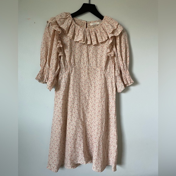 **SOLD**DOEN SILK FLORAL MINI DRESS - Picture 2 of 6